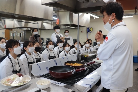 ũ�⺯ȯ_����(���淡������ �Բ� �ϴ� �߽Ŀ丮 Ư��)1.jpg