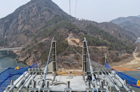 [ũ�⺯ȯ]0215 ������ȭü���� - �ݻ걺, ������ �ⷷ�ٸ� 3�� ���� �������� (1).jpeg