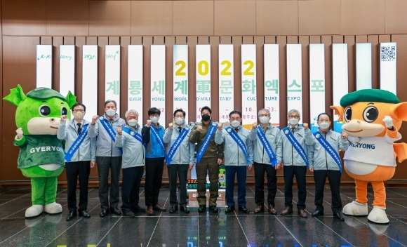 [ũ�⺯ȯ]1. ������ D-200�� ���� ������ �湮 ȫ��Ȱ��(���ʴټ���°���� ����� ������, �ֿ��� ȫ�����, ��ȫ�� ������, ������ ������ �繫���� (1).jpg