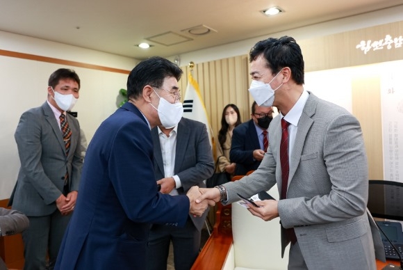 ũ�⺯ȯ_1. �Ķ���� �ܱ������ܰ� ����ȸ(���� ������ ����, ������ �̵�ȣ �Ķ���� �������� ���� ���������� ���).JPG