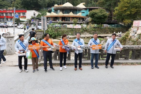 ũ�⺯ȯ_24. ������ȸ ����ȭ������ ȫ�� ���� (1).JPG