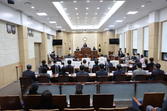 ũ�⺯ȯ_28. ������ȸ ��162ȸ �ӽ�ȸ ��ȸ��1�� ���� (3).JPG