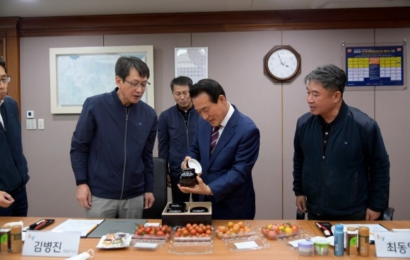 ũ�⺯ȯ_(��)��ġ���̸� �湮�� ���� ��Ư��ǰ�� �Ұ����� �鼺�� �������.jpg