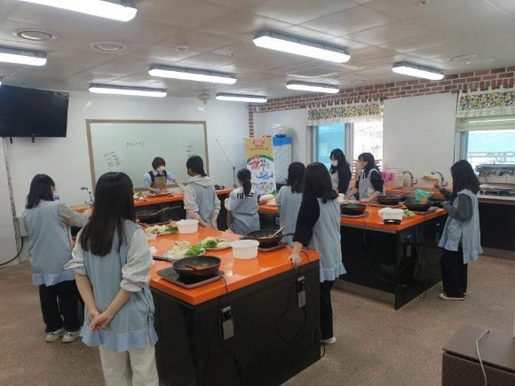 [ũ�⺯ȯ]0324 �α����������� - �ݻ걺�������� û�ҳ� ���� ü�� ���α׷� ���޲ٴ� �츮�� ȣ�� (1).jpg