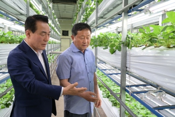 [ũ�⺯ȯ]�������� ����Ʈ���� �ѷ����� �鼺�� �������.JPG