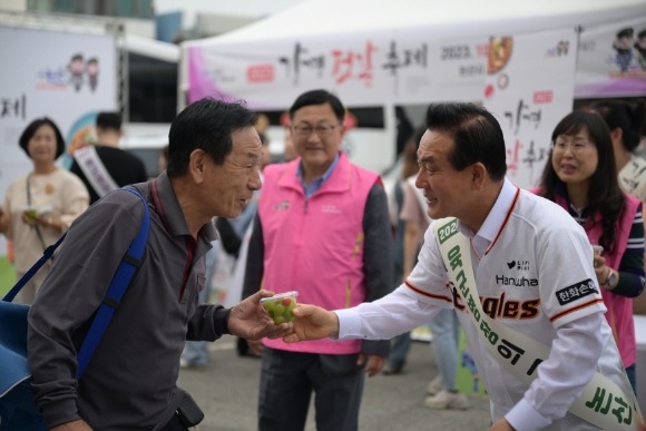 [ũ�⺯ȯ]�߱��忡���� ��Ư�깰 ȫ���� ���� �鼺�� �������.JPG