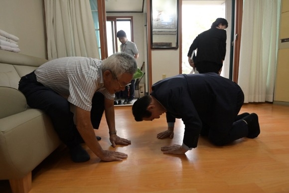 [ũ�⺯ȯ]���������ڿ��� ū���� �ø��� �鼺�� ����.JPG