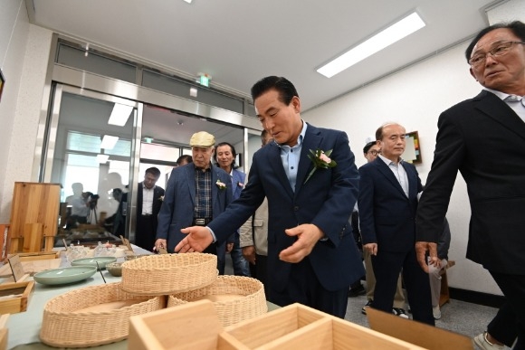 [ũ�⺯ȯ]���꺰�� ������ ����ǰ�� �ѷ����� �鼺�� �������.JPG