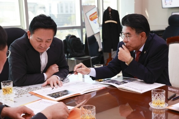 [ũ�⺯ȯ]1. ������ ����, ������� ���� ����� �湮 (���� ������� ���� ���) (2).JPG