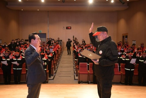 ������忡�� ���Ǽ��� �����ϴ� �ڼ��� �����ȭ���� (3).jpg