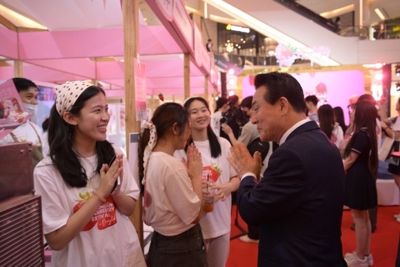 [ũ�⺯ȯ]�ڶ�ȸ �ν��� �湮�Ͽ� �����ϴ� �鼺�� ���� (1).JPG