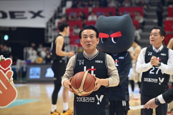 [ũ�⺯ȯ]�����ϴ� �鼺�� ����.JPG