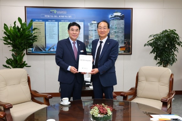 [ũ�⺯ȯ]1. ����ö������ �湮(���ʺ��� ������ ������, �̼��� ����ö������ �̻���) (2).jpg